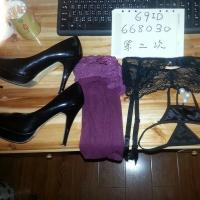 /photo/668030/老婆自拍/最愛高跟吊襪_1_16_small.jpg