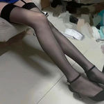 /photo/901892/女朋友穿丝袜/img_20221110_143737_1_6_small.jpg